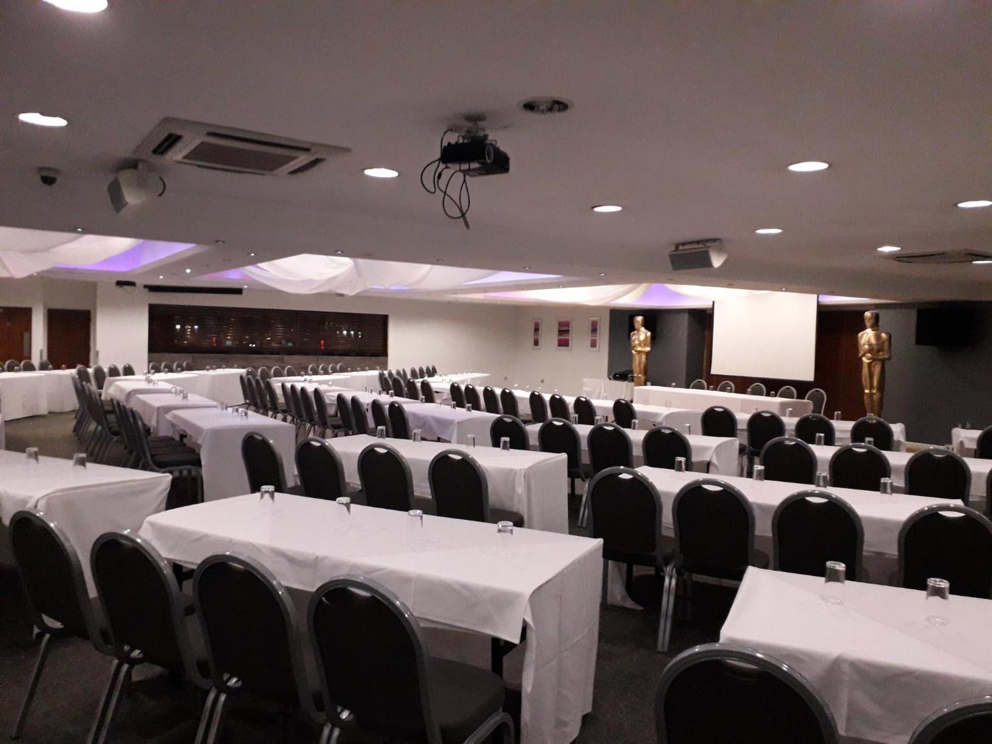 Holiday Inn - Manchester - Oldham By Ihg Failsworth Exteriér fotografie